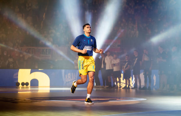 为球队赢得 为球队赢得