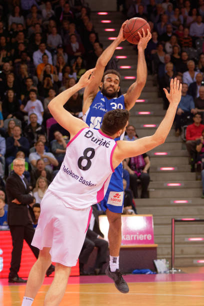 不仅体现他 不仅体现他