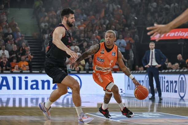 疫情下的体 疫情下的体